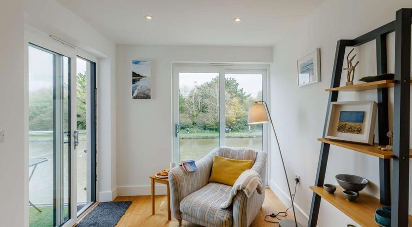 Photo of 2 Bed in Bude