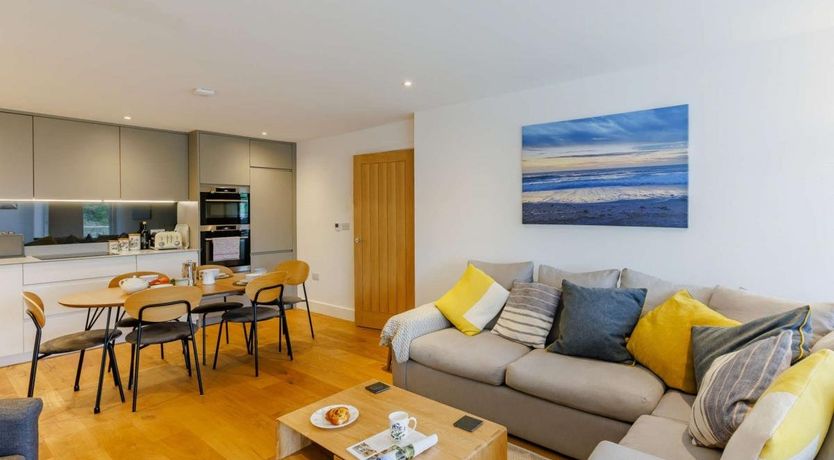 Photo of 2 Bed in Bude