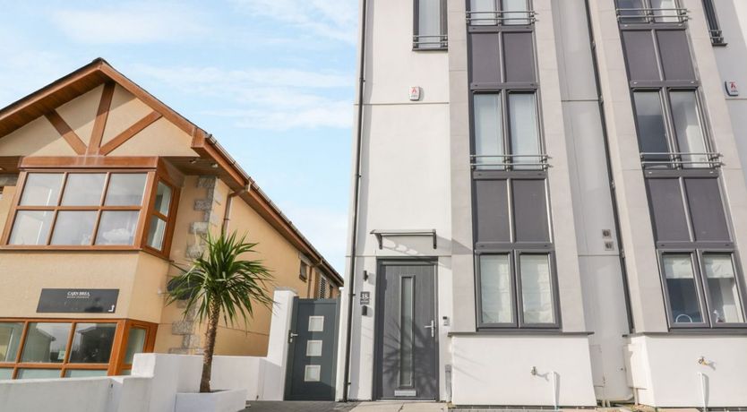 Photo of 18 Ocean Heights