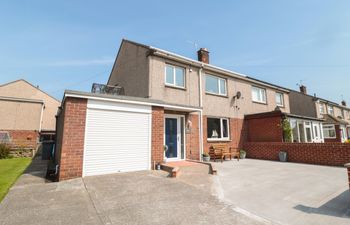 Fisherman's Row Holiday Cottage