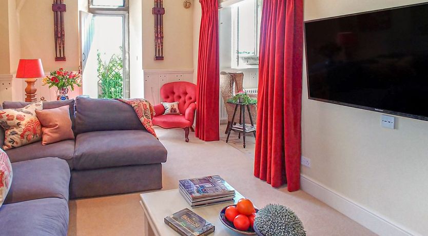 Photo of Chapel House