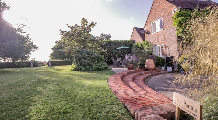 Photo of Little Pontus