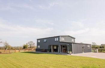 Phoenix House Holiday Cottage