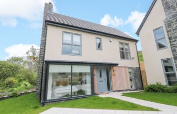 Summer Rose Holiday Home