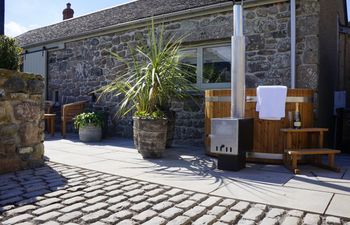 The Wink, Cape Cornwall Holiday Cottage