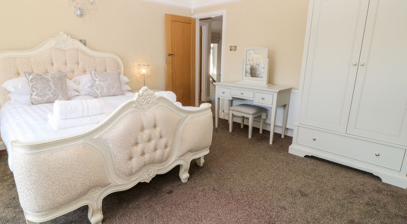 Photo of Harbour Lights