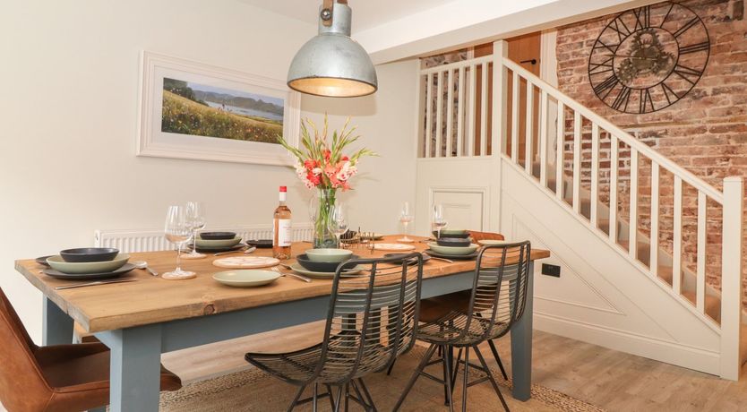 Photo of Fran's Nest