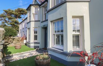 Dolwern Holiday Cottage