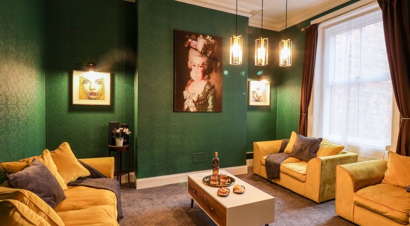 Photo of Senna Rocks