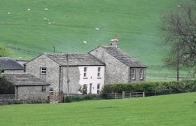 Photo of 3-hull-house-cottage