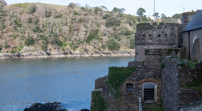 Photo of Tides Door, Fairfax Place