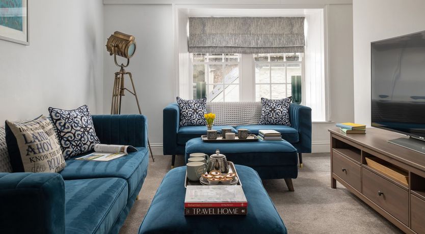 Photo of Tides Door, Fairfax Place