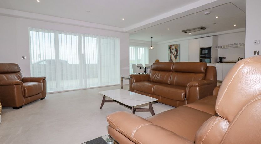 Photo of 13 Cliff Edge