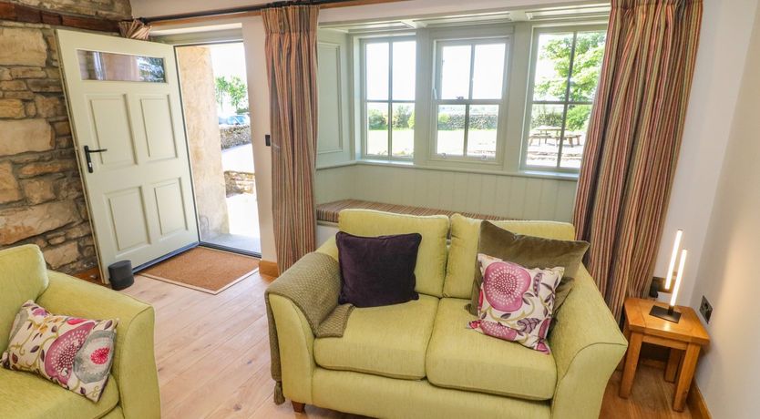 Photo of Lanshaw House