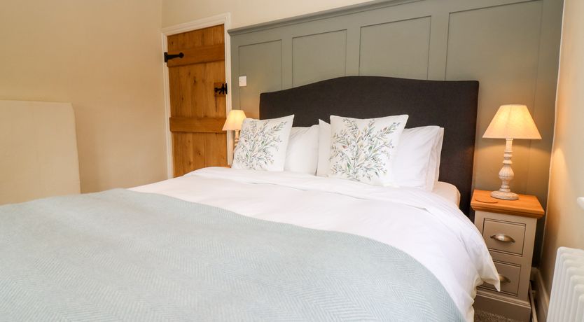 Photo of 4 Lower Folley