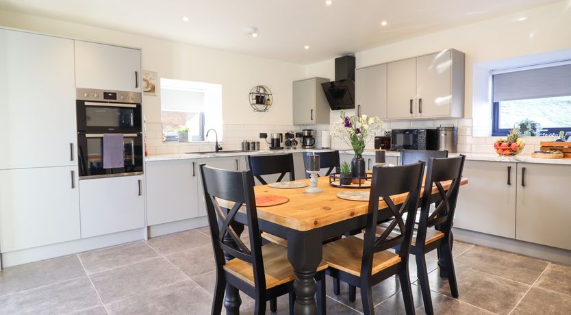 Photo of Tyn Llwyn Barn