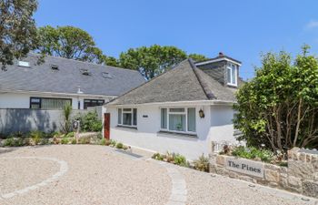 The Pines Holiday Cottage