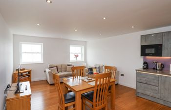 Sandsend View Apartment