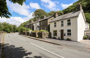 Llys Elen Holiday Cottage