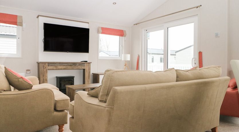 Photo of Lodge at Chichester Lakeside (3 Bed)