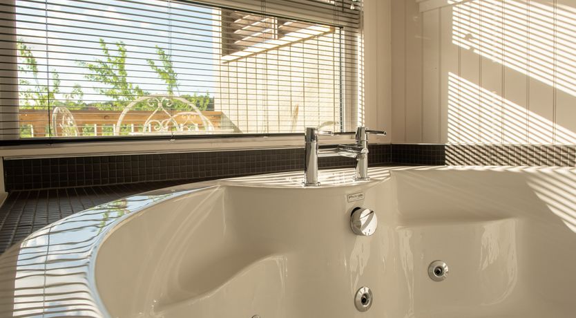 Photo of Lodge 6 - Inchyra