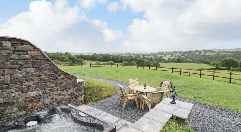 Photo of Tan Y Wawr - Derwen