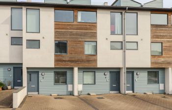 5 Quay Court Holiday Cottage