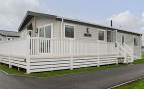 Photo of Lodge at Chichester Lakeside (2 Bed)