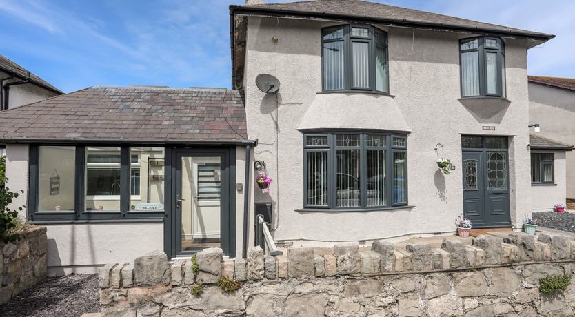 Photo of Beeches Bach