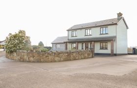 Derriens Farmhouse Holiday Cottage