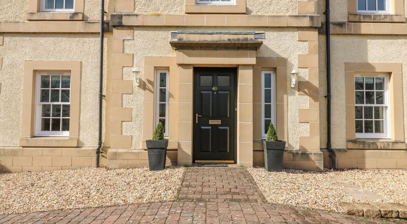 Photo of 40 Bowmont Court