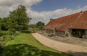 The Loafing Shed Holiday Cottage