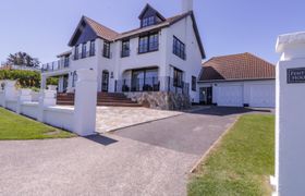 Pentire House Holiday Cottage