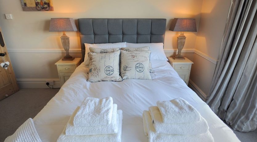 Photo of 2 Hadleigh Villas