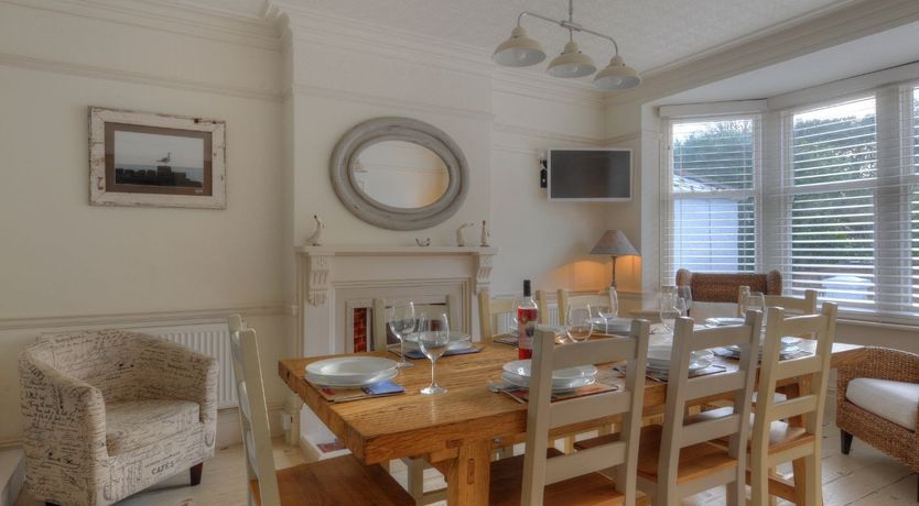 Photo of 2 Hadleigh Villas