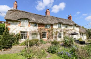 19 Clatterford Shute Holiday Cottage