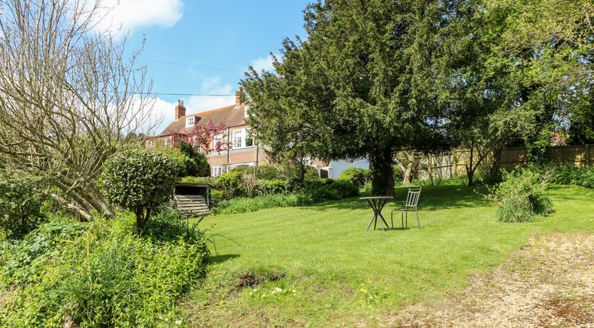 Photo of 19 Clatterford Shute