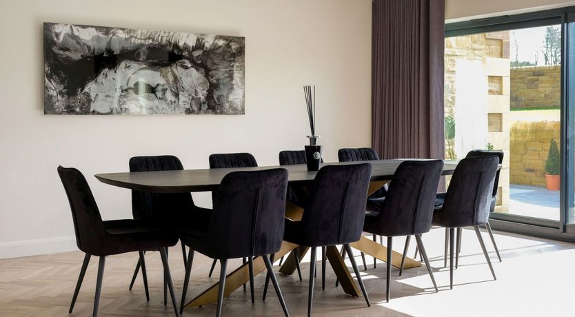 Photo of Mylstone House