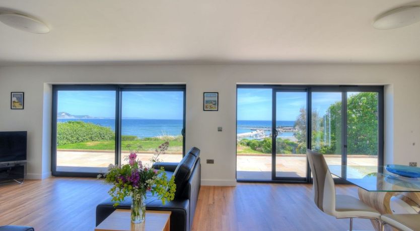 Photo of Harbour Heights Cottage