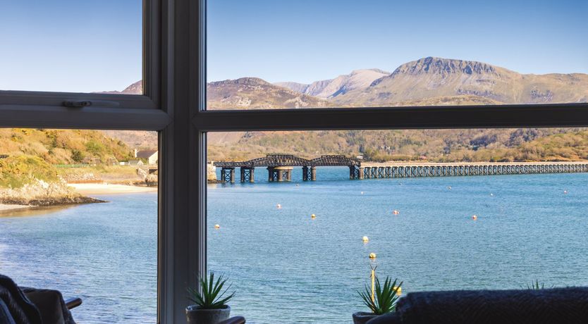 Photo of Harbour View - Flat 2 - Tudor House