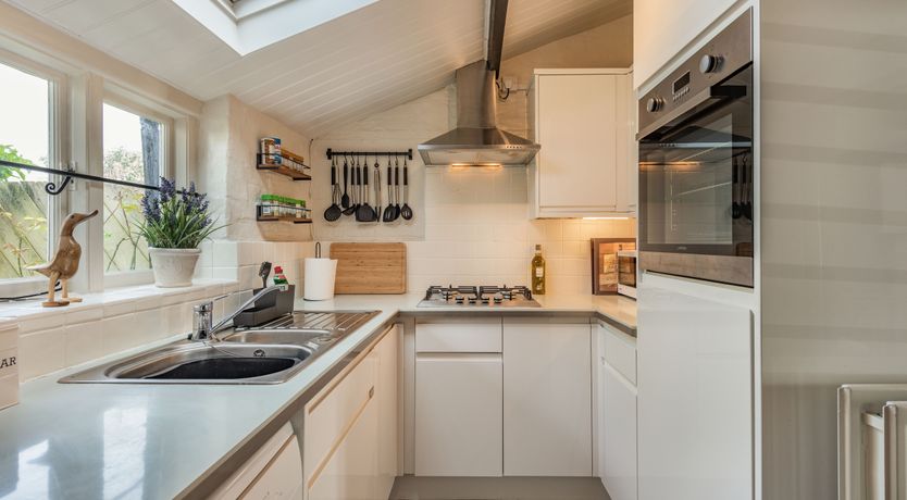 Photo of Smugglers Cottage