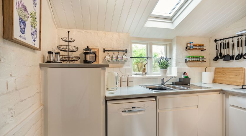 Photo of Smugglers Cottage