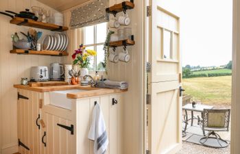 High Grounds Shepherd's Hut Holiday Cottage