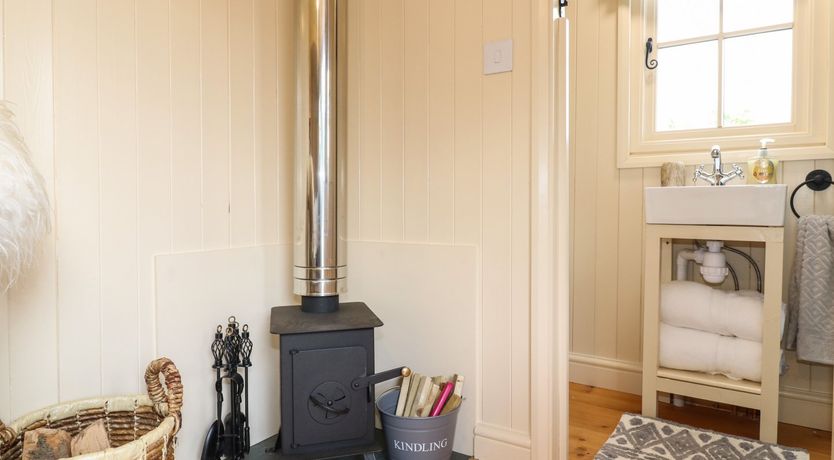 Photo of High Grounds Shepherd's Hut