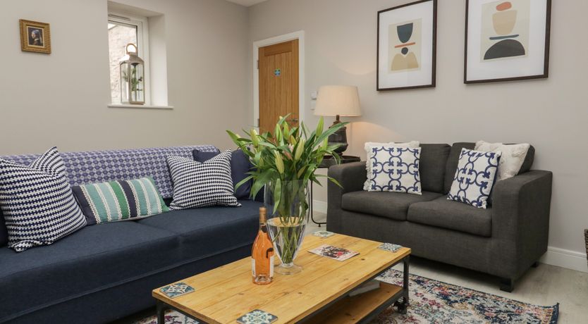 Photo of Helton Fell