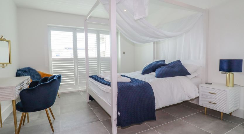 Photo of 30 Cliff Edge