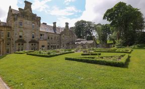 Photo of The Violet Suite Stone Cross Mansion