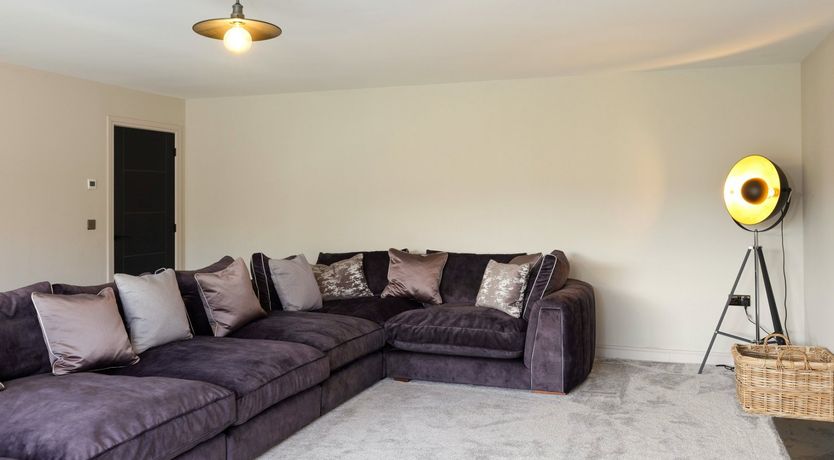 Photo of Archstone House