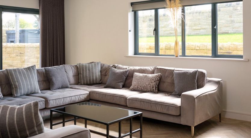 Photo of Archstone House