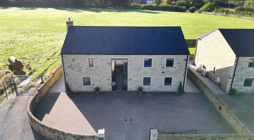 Photo of Archstone House